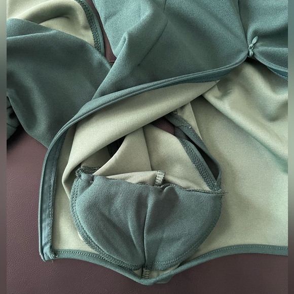 NWOT SHEIN Cape Sleeve Dress - Picture 5 of 7